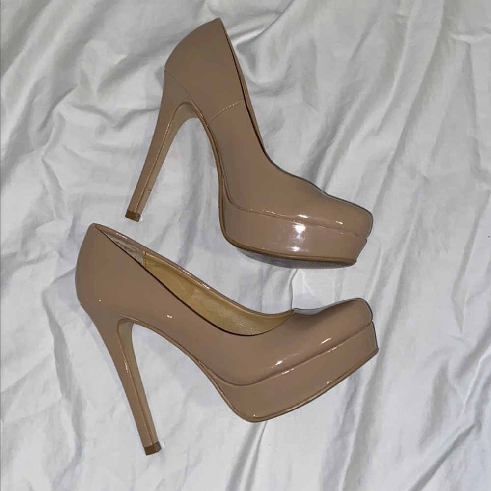 Chinese Laundry Nude pumps